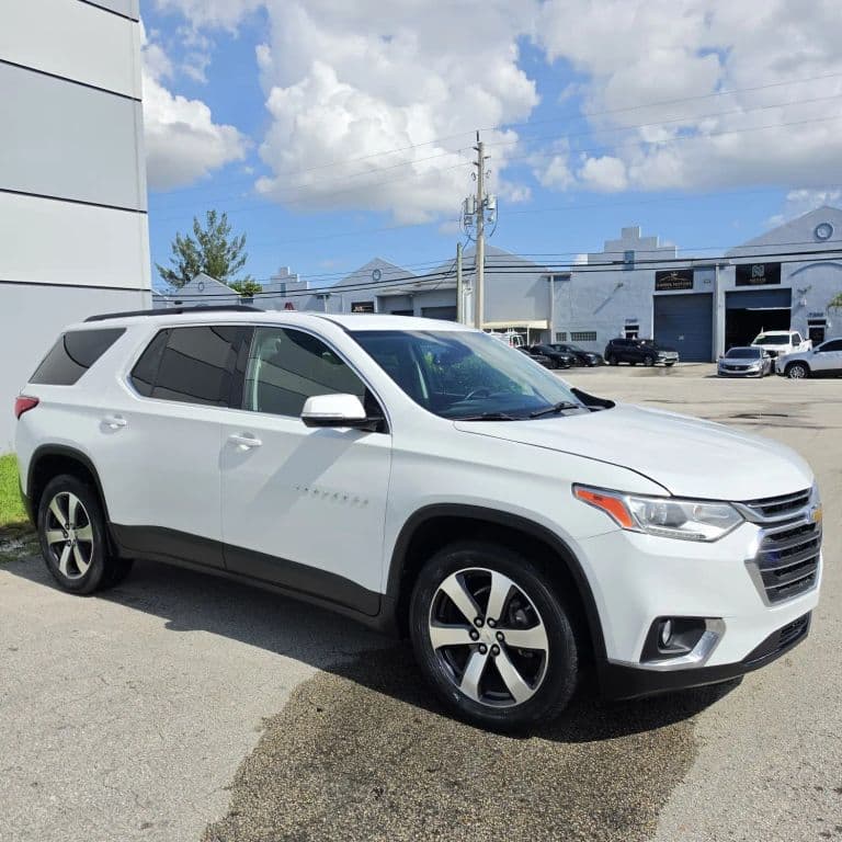 2019 Chevrolet Traverse LT — photo 1